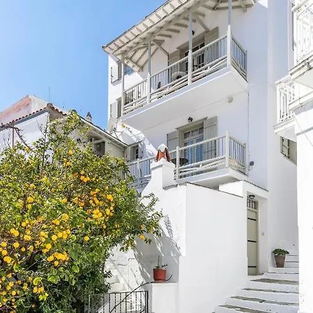 Liviana House - Perfectly Located In Daire Skopelos