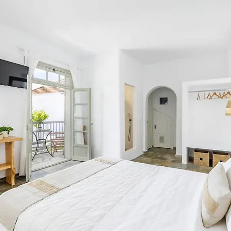 Liviana House - Perfectly Located In *