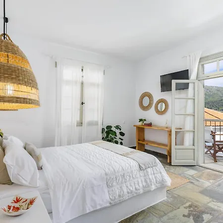 Daire Liviana House - Perfectly Located In *