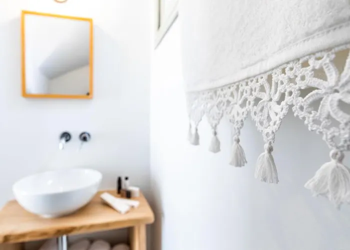 Liviana House - Perfectly Located In